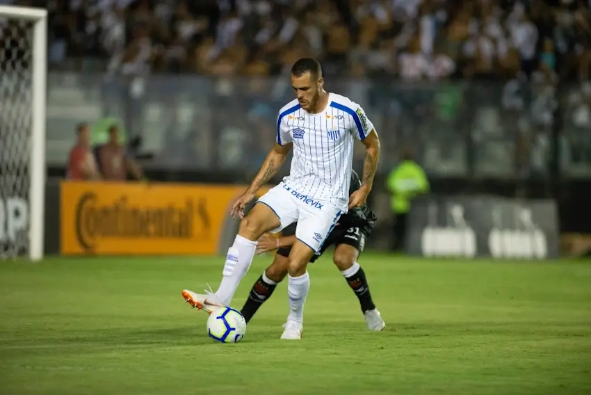 Avaí x Sport: Onde assistir, análise e dica de aposta